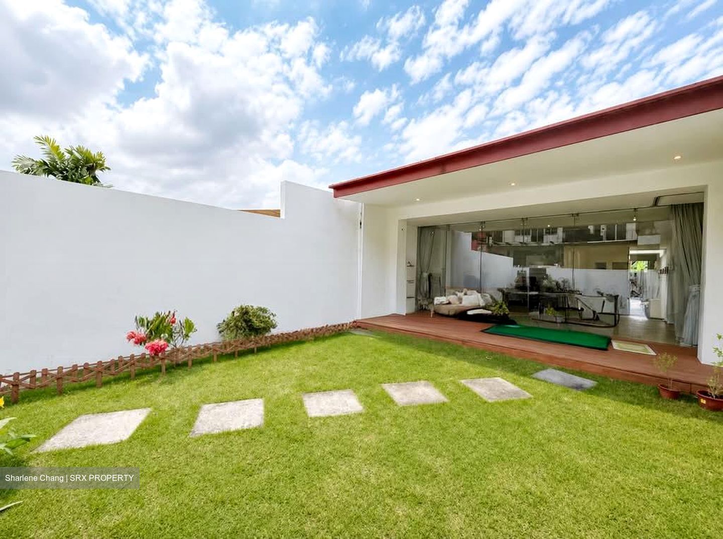 Bartley Rise Estate (D19), Terrace #595841081